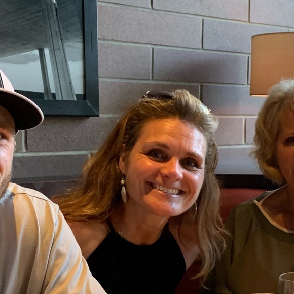 Meet your Posher, Melanie - Picture 1 of 1